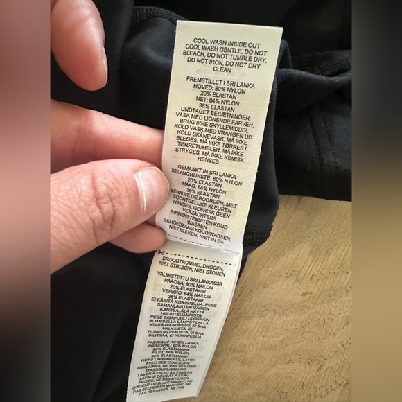 Gym shark women’s jacket with mesh detail black size medium - Picture 6 of 8